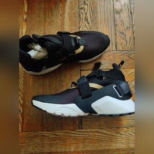 Nike Huarache city GS 5.5Y